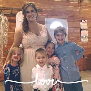 Meet your Posher, Nikki